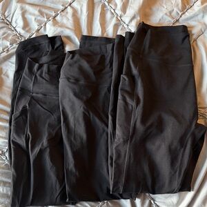 3 stori Women's Black Leggings